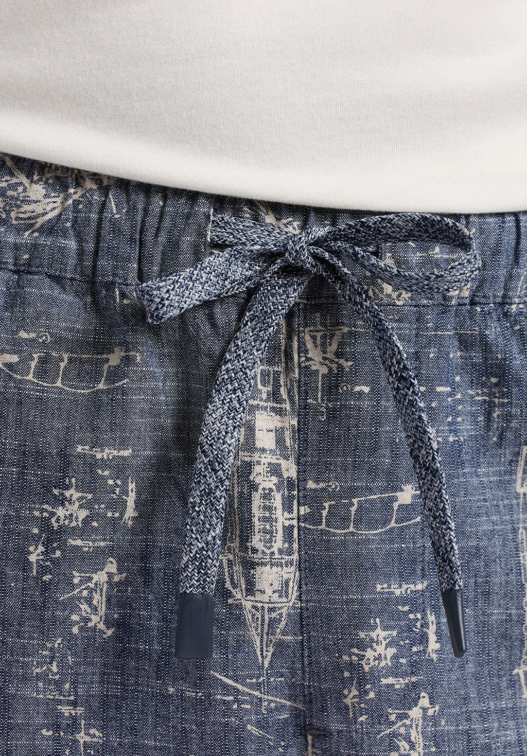 Halten Men's Relaxed Fit Printed Cargo Shorts, Whale - BM24558